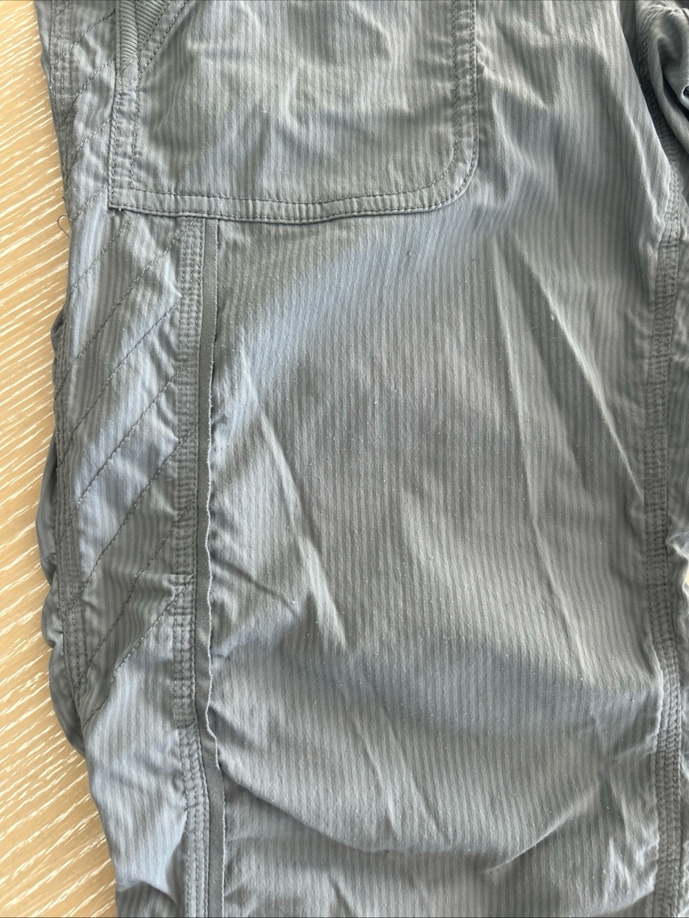 Lululemon Dance Studio Track Pants Women’s 8 Gray Pinstripe Mid Rise Pockets - Picture 6 of 9